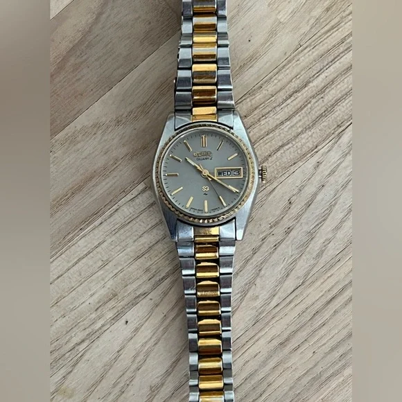 Seiko | Accessories | Seiko Ladies Watch Two Tone Bracelet  display picture 1